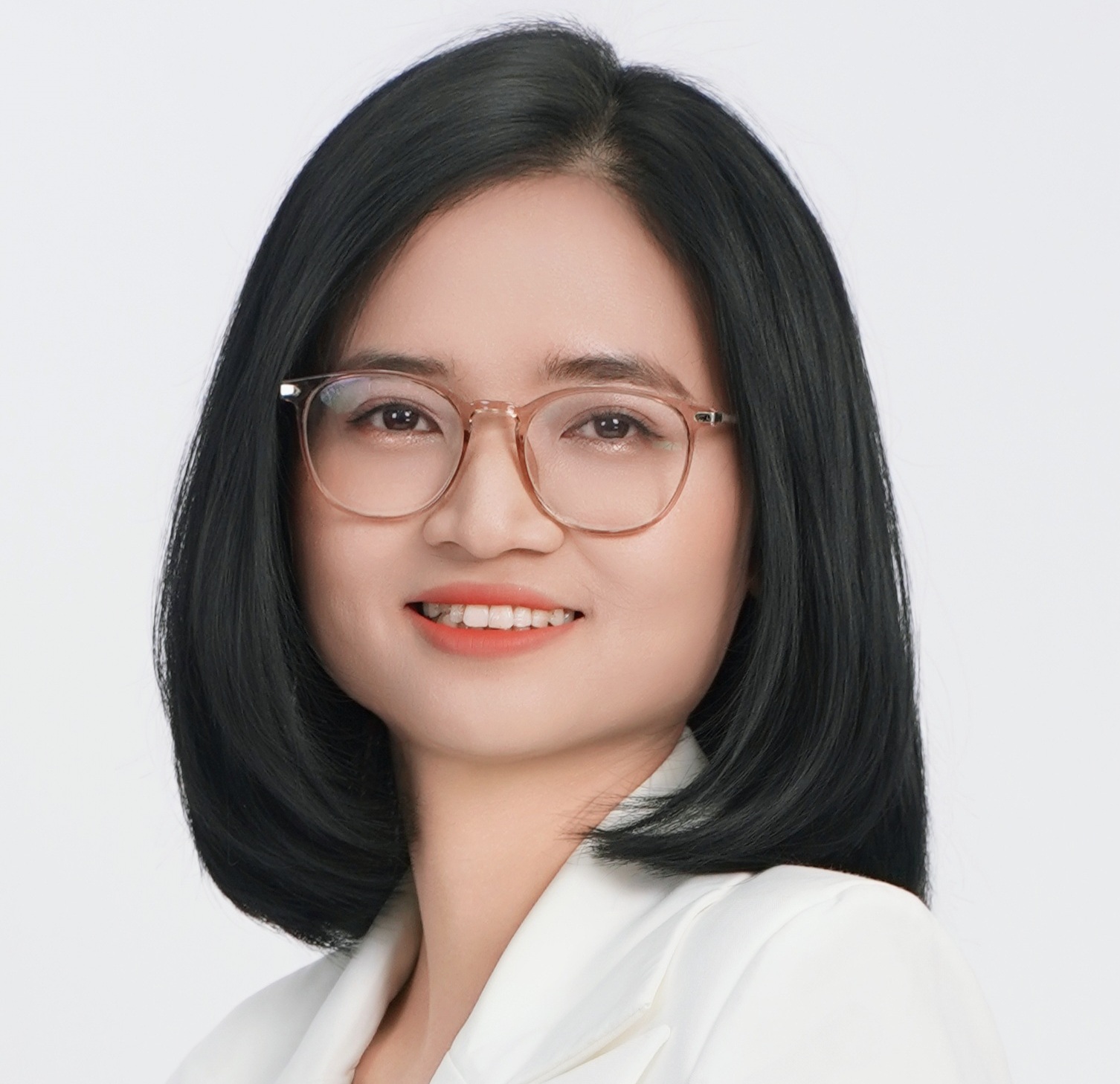 Mentor Nora Hương